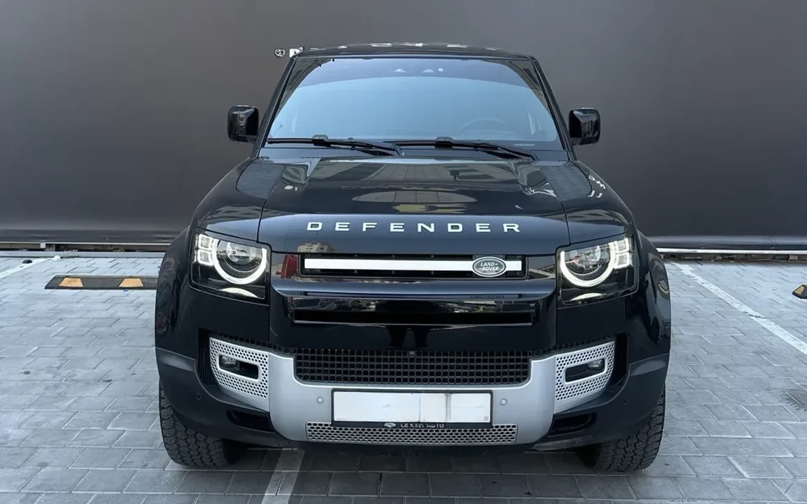 Land Rover Defender 2023