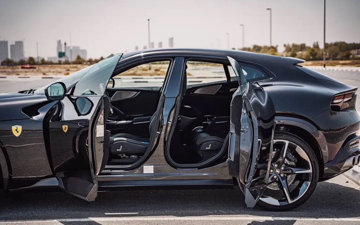 Ferrari Purosangue 2024 - Image 4